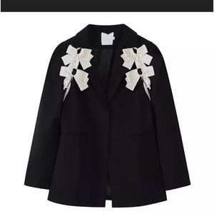 Pearl with bows blazer